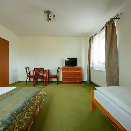 Penzion A Restauracia Lavender *