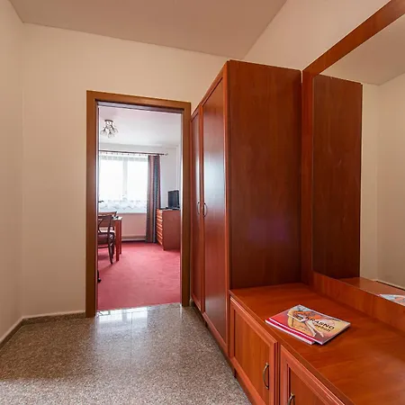 汽车旅馆 Penzion A Restauracia Lavender 波普拉德