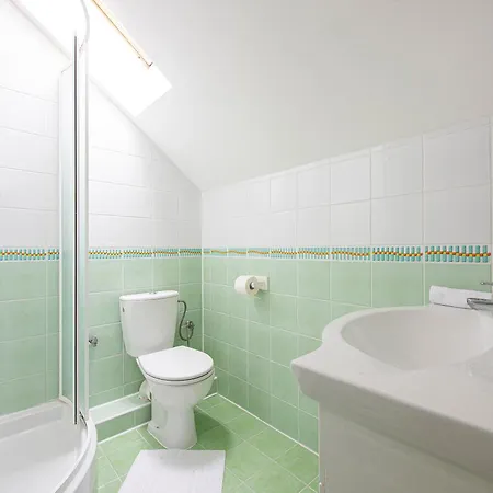 Penzion A Restauracia Lavender פופראד